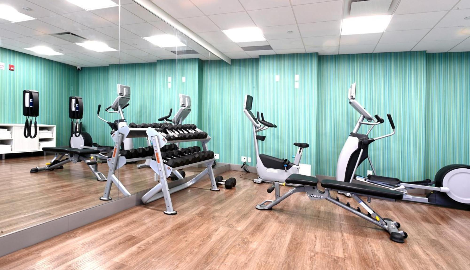 Holiday Inn Express & Suites - Aurora By Ihg Kültér fotó